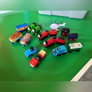 Thomas & Friends Wooden Railway Train Tank Engine Lot James Hank Winston Percy